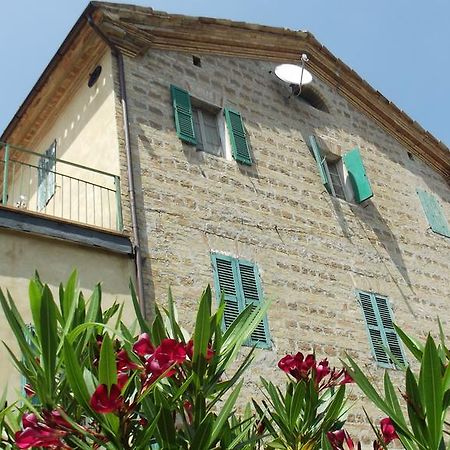 B&B Reillys Montecarotto Exterior foto